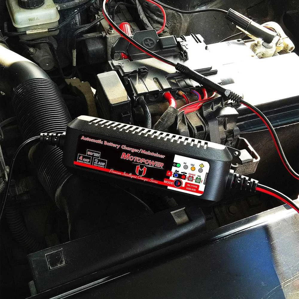 MOTOPOWER akumuliatorių įkroviklis 6V/12V 4A su automatiniu režimu ir atkūrimo funkcija MP00207-FR
