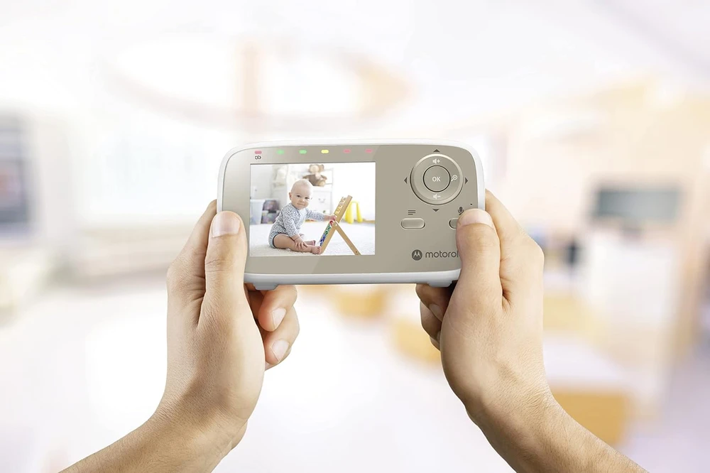 Kūdikių stebėjimo kamera Motorola VM483, 2,8" (laidinė mobili auklė)
