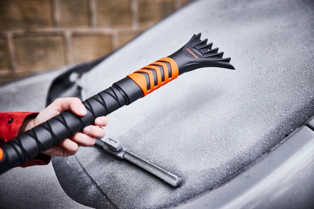 OSRAM automobilinis sniego valymo įrankis 4 viename su ledo grandikliu OSB010