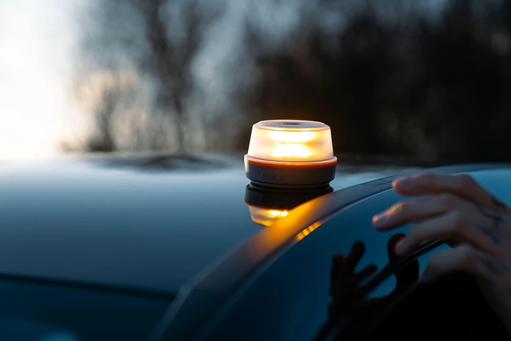 OSRAM LED įspėjamasis švyturėlis su magnetu, USB-C, 360° matomumu LEDSL107