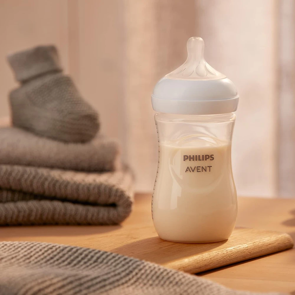 PHILIPS AVENT NATURAL RESPONSE BUTELIUKŲ RINKINYS, 260 ML, 1 MĖN.+, 3 VNT., BALTI