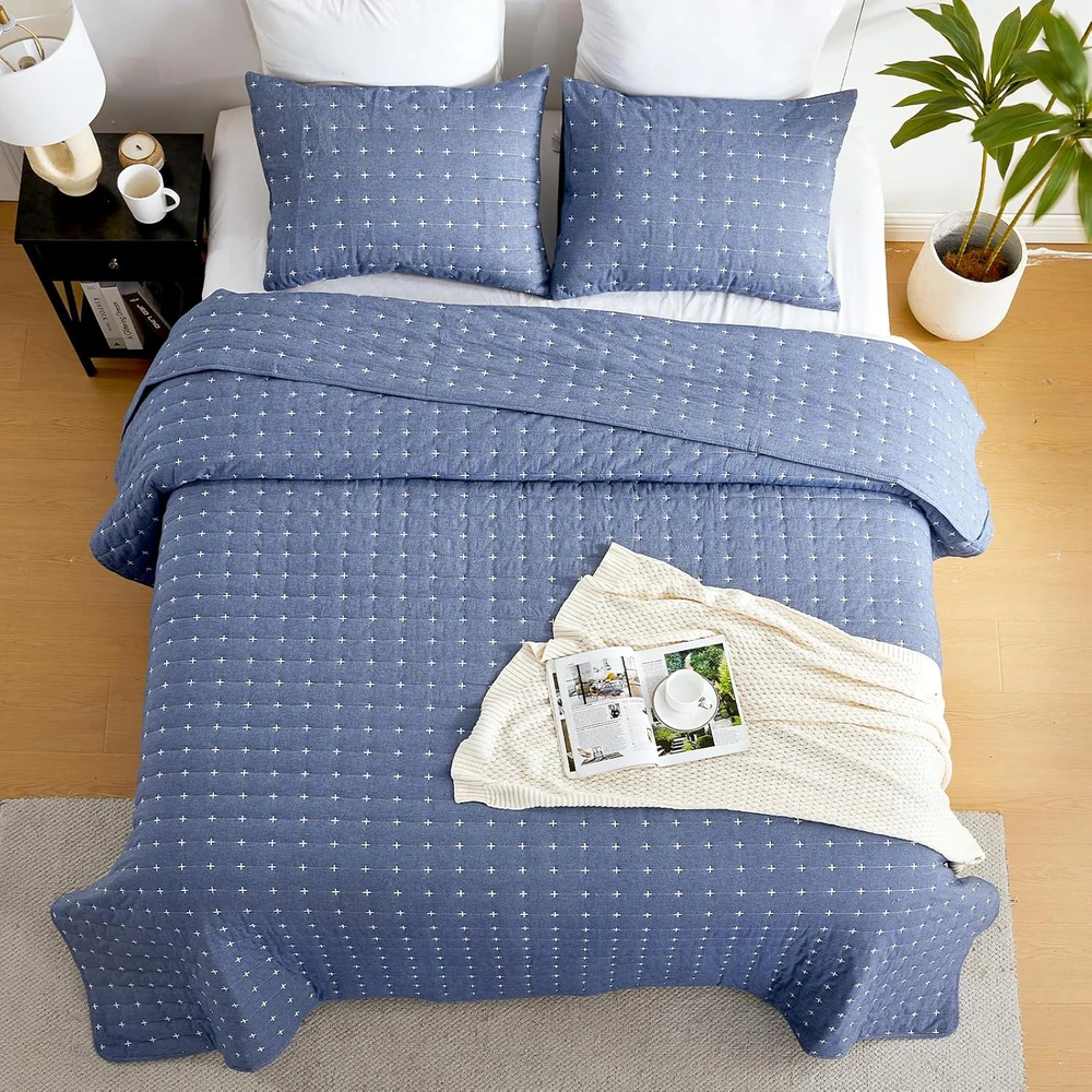 Rankšluostis Qucover dygsniuotos lovatiesės komplektas, 269 × 243 cm, džinsinė mėlyna, medvilnė, 3 dalių rinkinys, kryžminių siūlių raštas