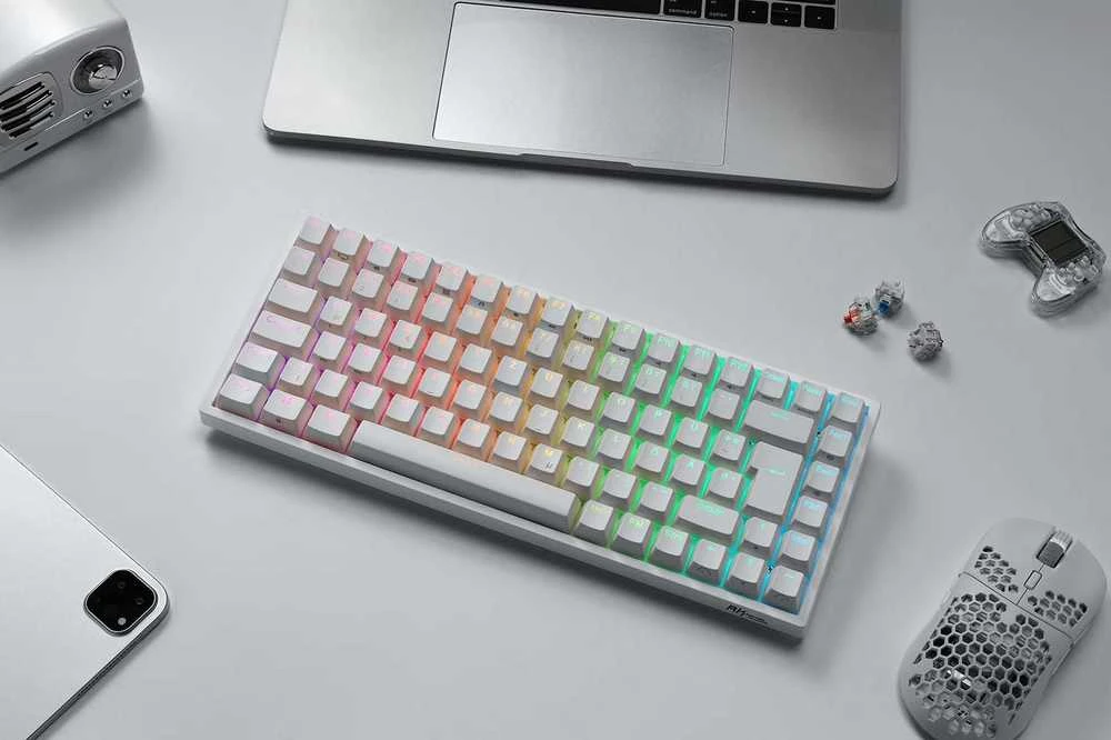 RK ROYAL KLUDGE mechaninė belaidė žaidimų klaviatūra 75 % TKL, 85 klavišai, QWERTZ, RGB, RK84-DE
