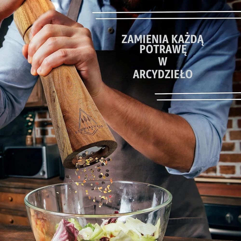 Schwarzwald Spirit medinių druskos ir pipirų malūnėlių rinkinys su keraminiu mechanizmu, 16,5 cm