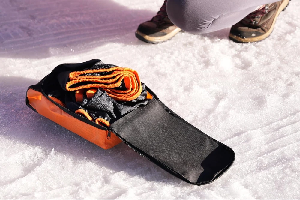SNOWGO tekstilinės sniego kojinės automobiliams, 2 vnt., M dydis, EN 16662-1