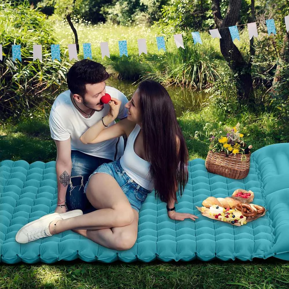 Sofa ERWEY dvivietis savaime prisipučiantis turistinis kilimėlis, 200 × 135 cm, itin lengvas, su pagalvėmis, žydros spalvos