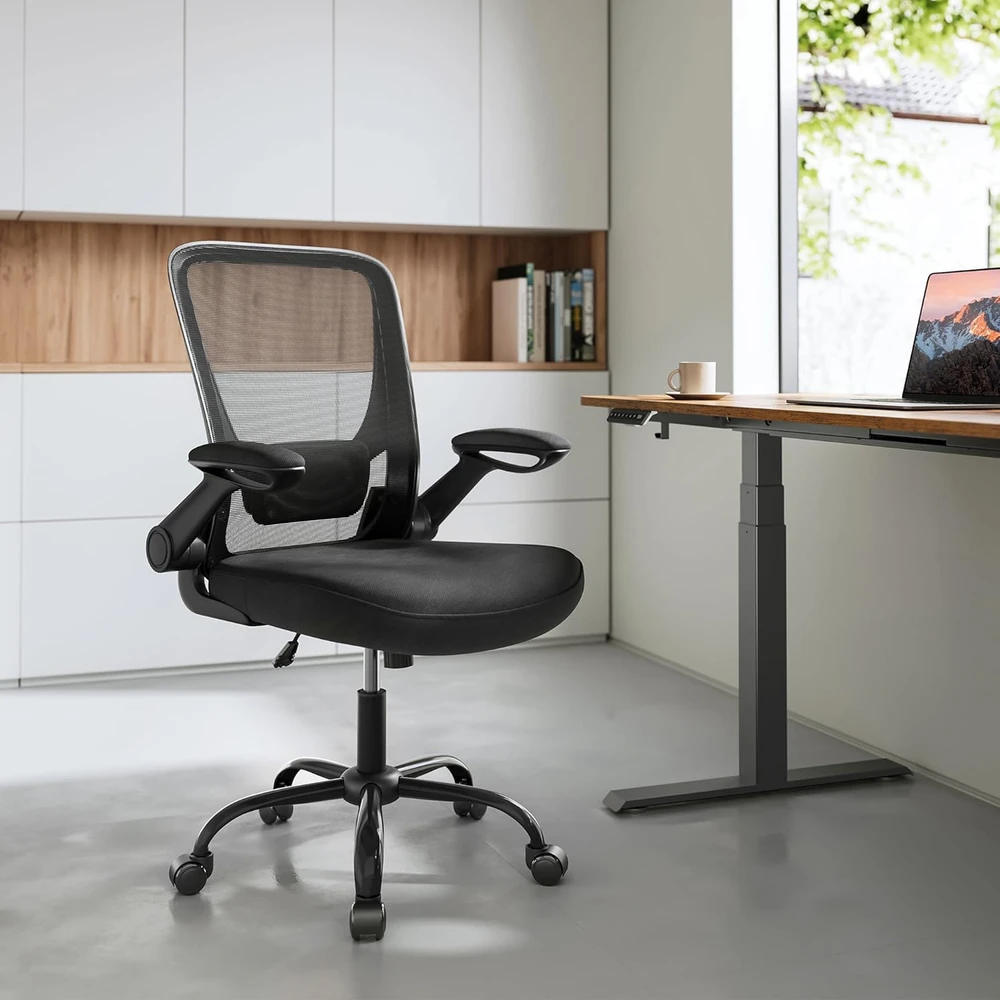 SONGMICS biuro kėdė su tinkline atkalte, ergonomiška, sulankstomais porankiais, juoda OBN37BK