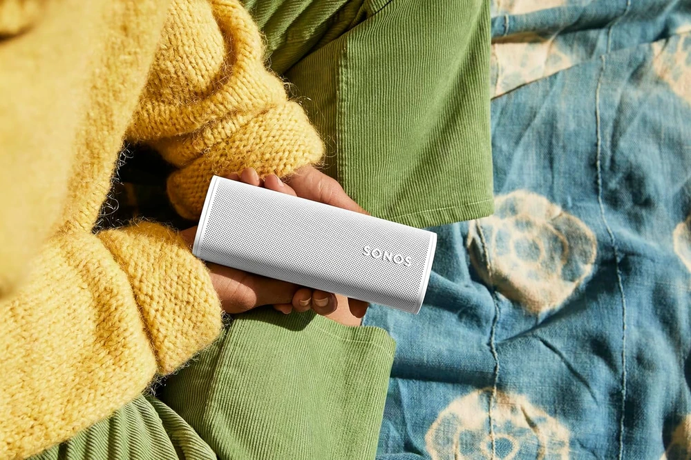 Nešiojama kolonėlė Sonos Roam 2, Baltos spalvos