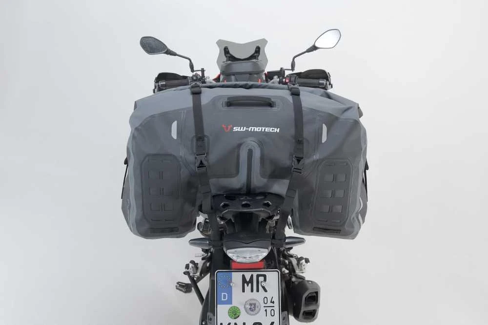 SW-Motech vandeniui atsparus galinis motociklo krepšys Drybag 700, 70 l, poliesteris, pilka juoda