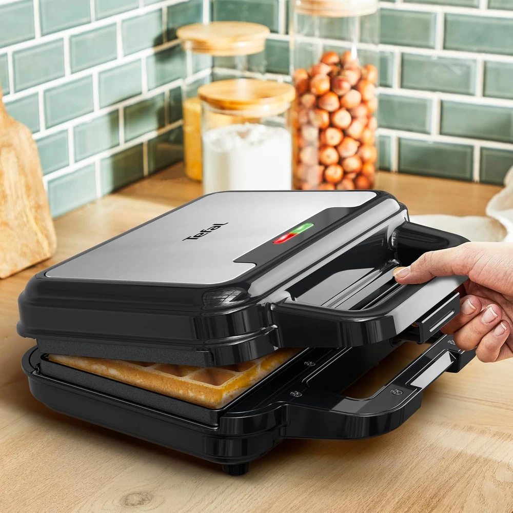 Sumuštinių keptuvas - vaflinė Tefal SW383D10, 700 W