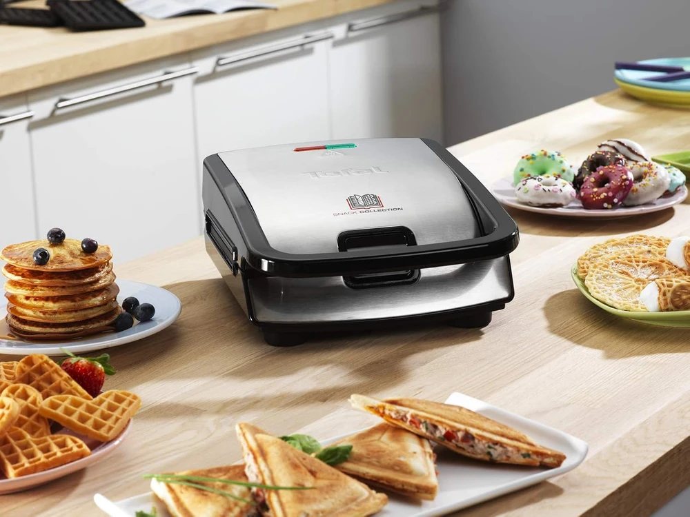 Sumuštinių ir vaflių keptuvė Tefal Snack Collection SW852D12, su 2 papildomomis plokštėmis