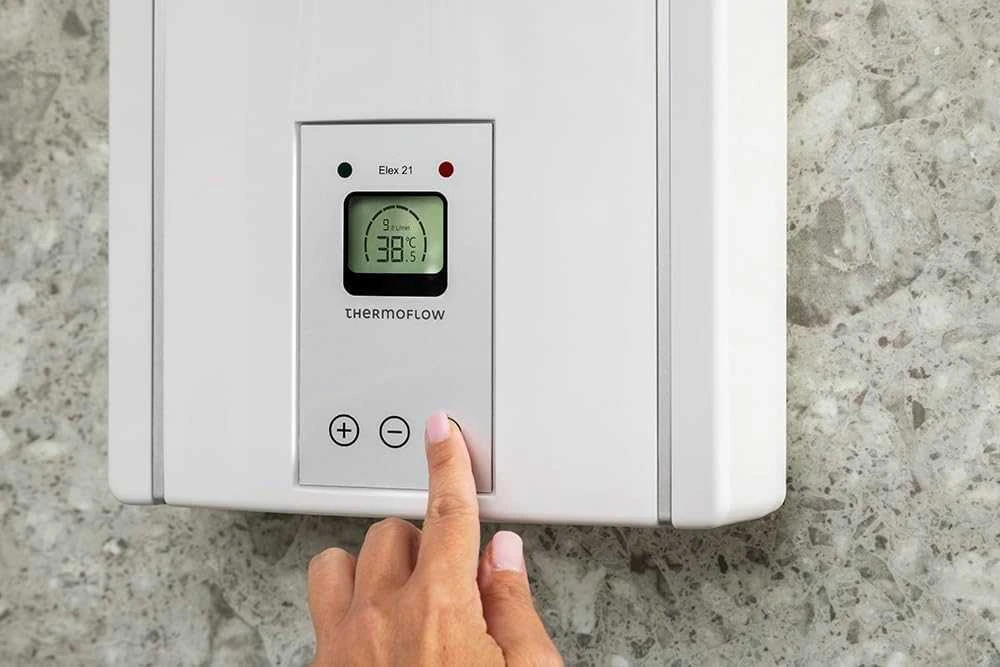 Thermoflow momentinis vandens šildytuvas 21 kW 400 V sieninis modelis ELEX21