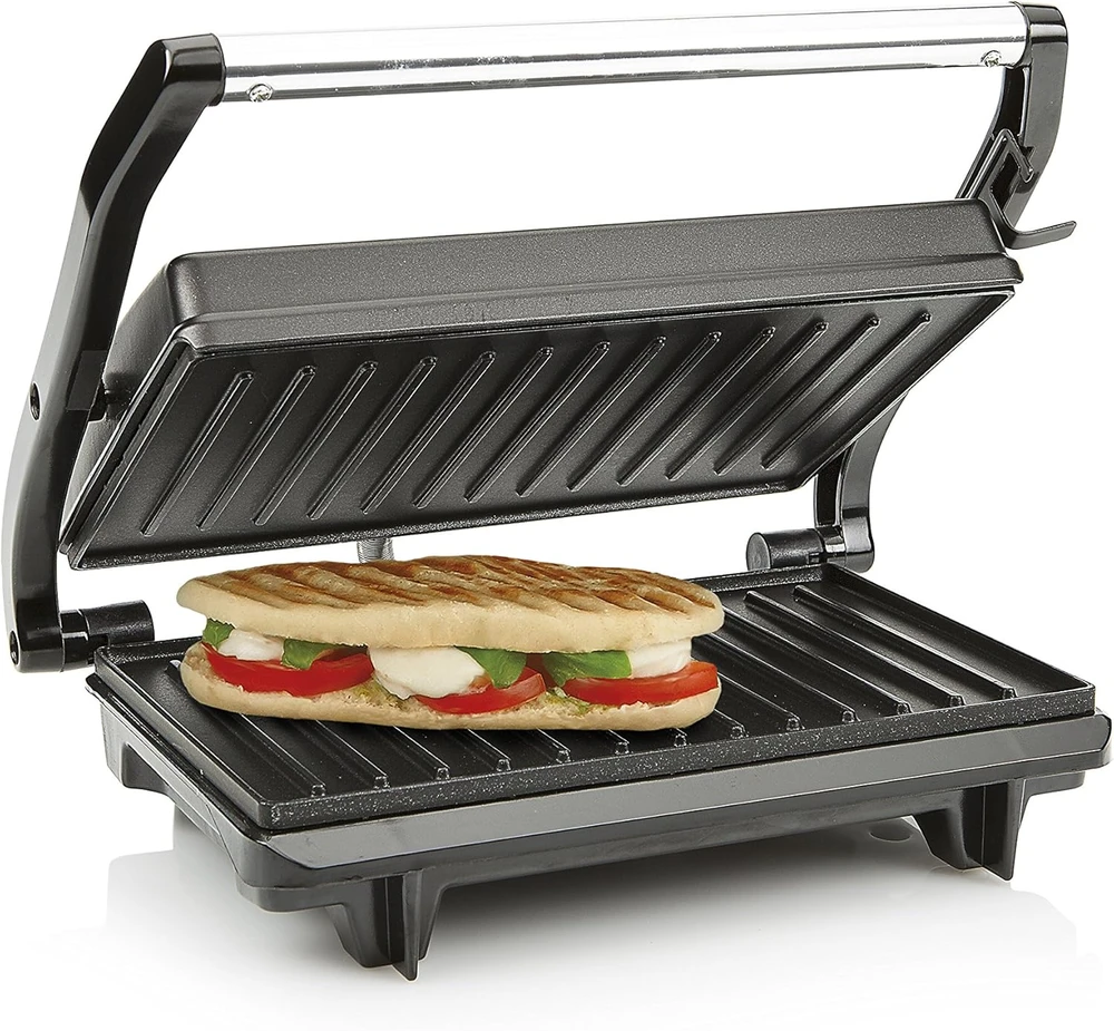 Tristar | Grilis | GR-2650 | Contact grill | 700 W | Juodas
