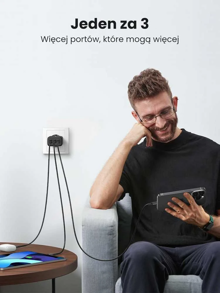 Sieninis įkroviklis UGREEN CD275, 2x USB-C, 1x USB, 65W (balta)