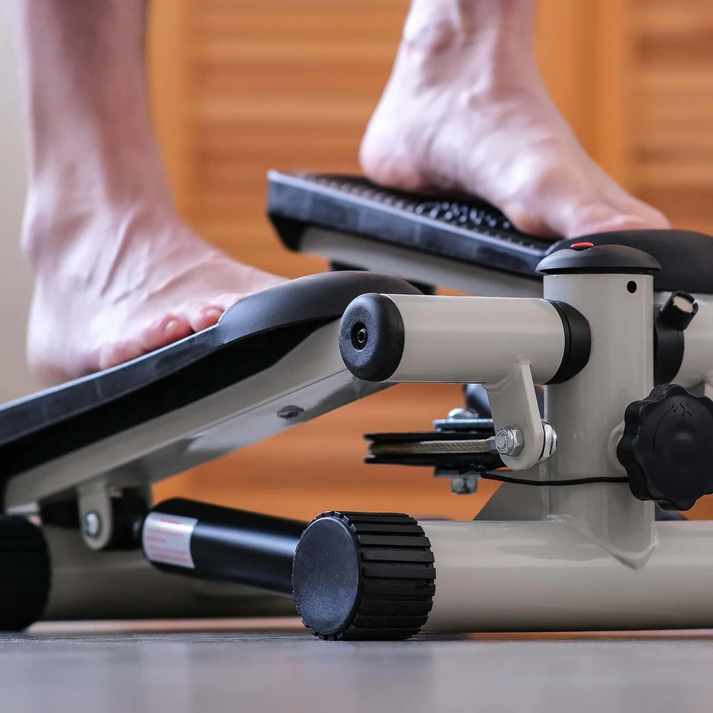 Wiltec treniruoklis-stepperis su LCD ekranu, pasipriešinimo gumomis ir neslystančiais pedalais 62793