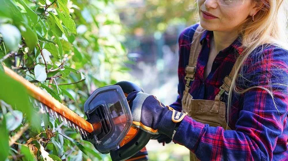 WORX akumuliatorinės gyvatvorių žirklės 20V, 56 cm dvigubas ašmuo, 20 mm dantų tarpas, WG264E.9