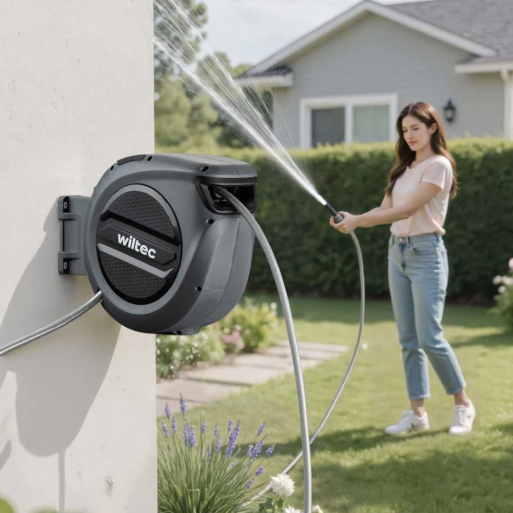 XPOtool automatinis sieninis žarnos ritinys su 15 m PVC žarna, 180° pasukamas laikiklis