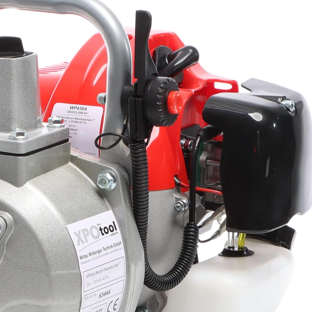 XPOtool benzininis vandens siurblys su 2 taktų varikliu, 8000 l/h, 1.4 kW, 63444