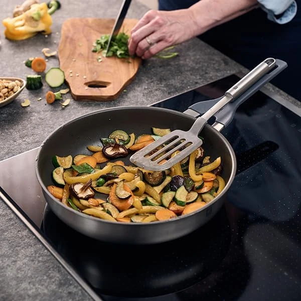 ZWILLING keptuvė su keramine nelimpančia danga 28 cm, indukcinė, 1030609