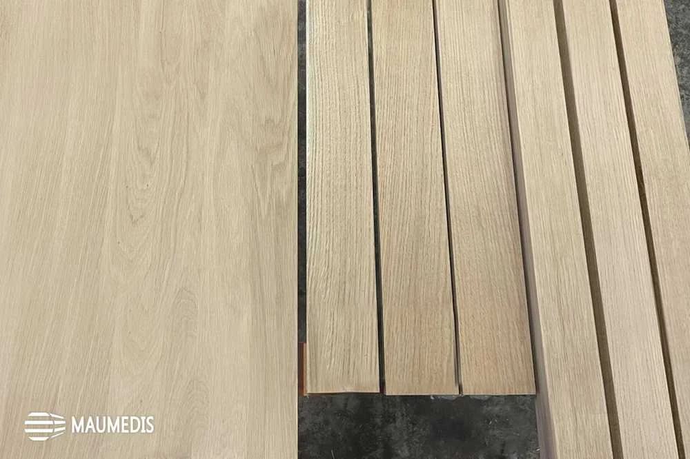 Ąžuolo obliuotas klijuotas tašas 60x60x1200