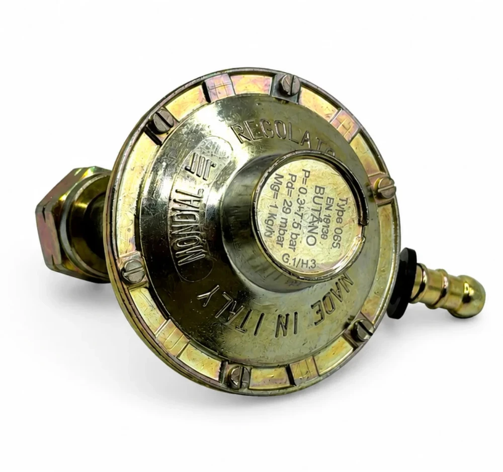 Butano dujų slėgio reguliatorius 29 mbar, 1,0kg/h, 21,8 mm LH vertikalus, 8 mm žarnai