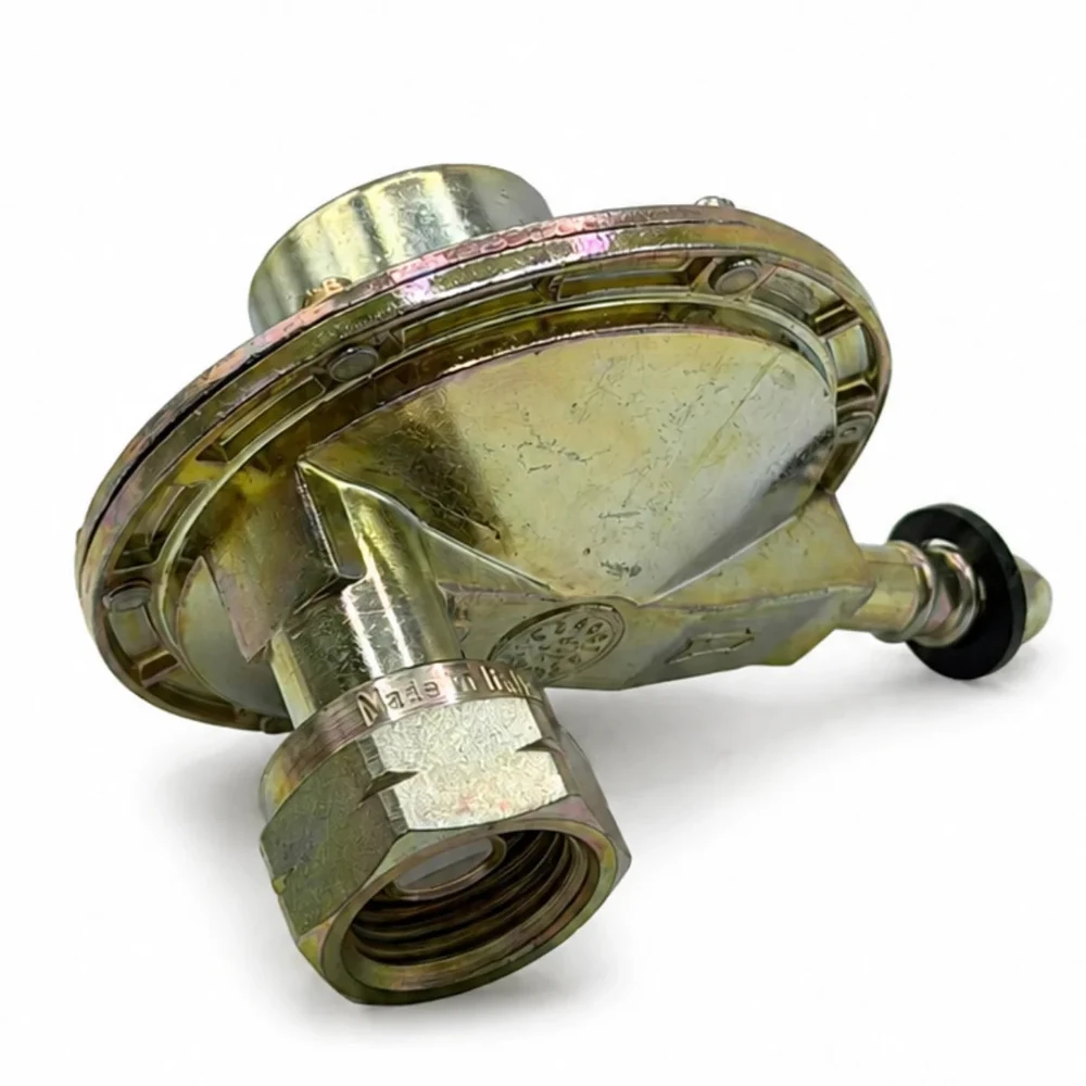 Butano dujų slėgio reguliatorius 29 mbar, 1,0kg/h, 21,8 mm LH vertikalus, 8 mm žarnai