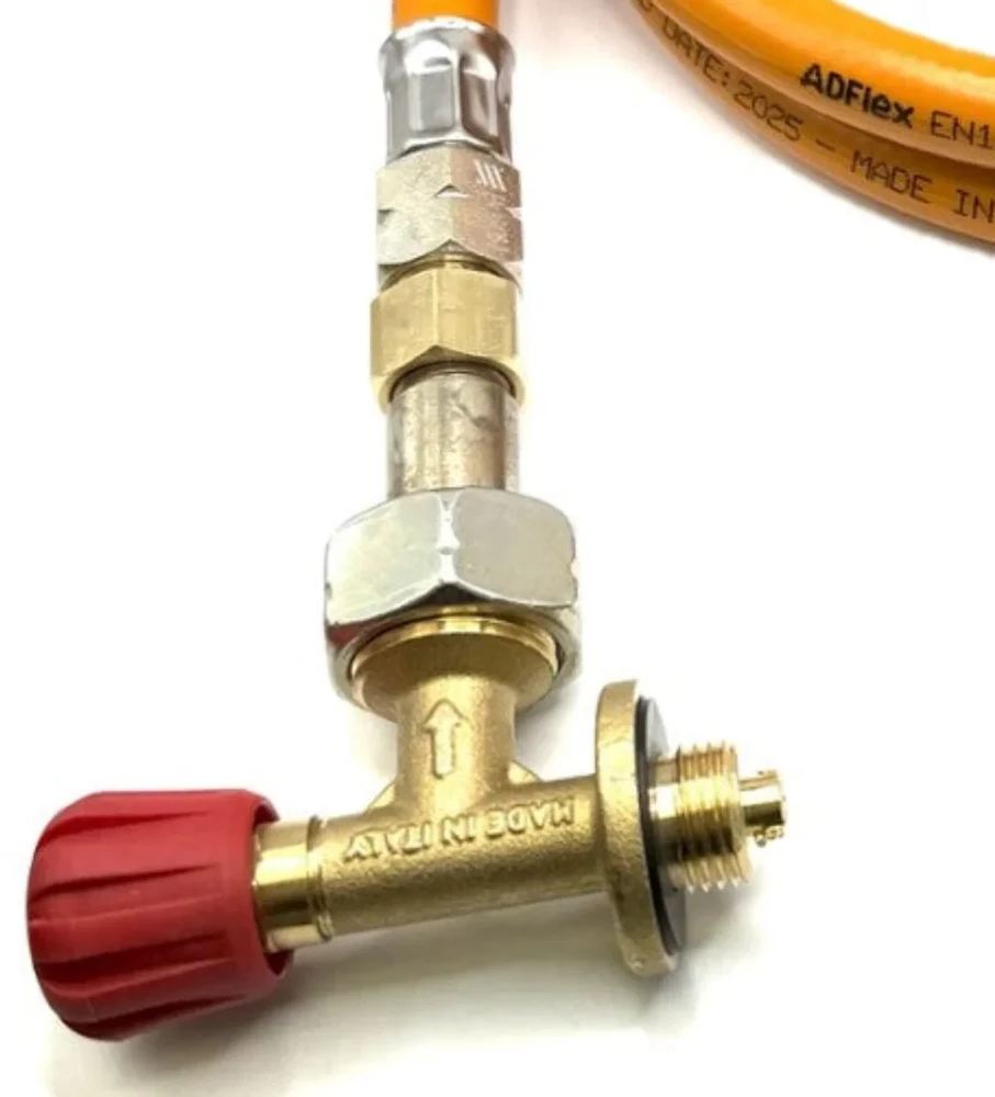 LPG aukšto slėgio oranžinė dujų žarna 1,5 m su 20 mm Clip-On adapteriu ir Campingaz 901 / 904 / 907 jungtimi
