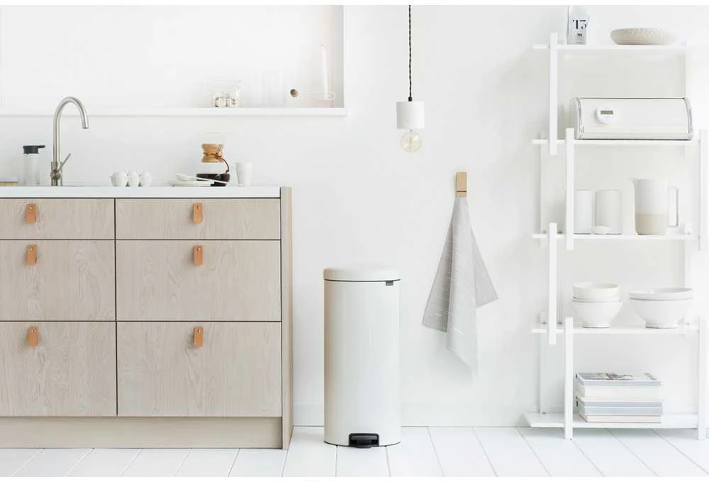 Brabantia Šiukšlių dėžė atidaroma koja, 30 L