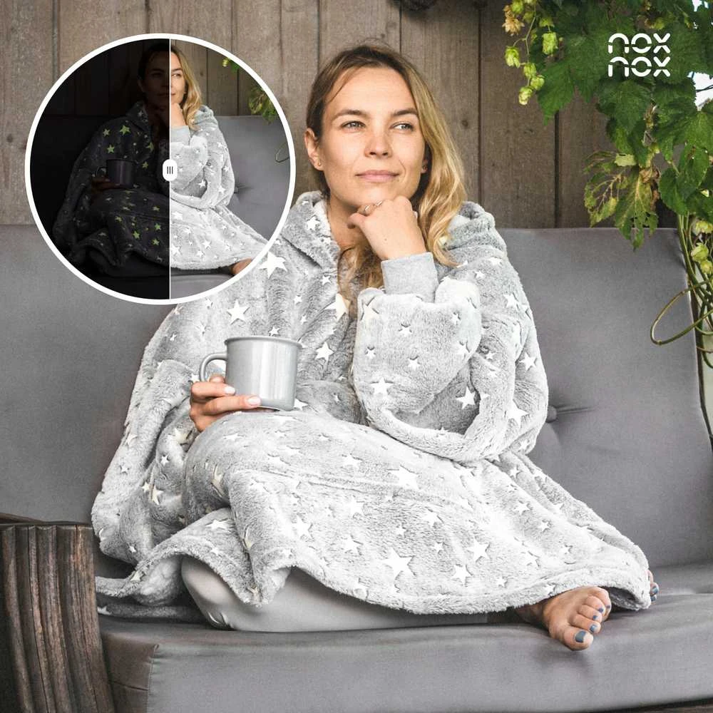 Megztinis pledas NOXNOX® Hoodie Blanket – šiltas džemperis antklodė Stars