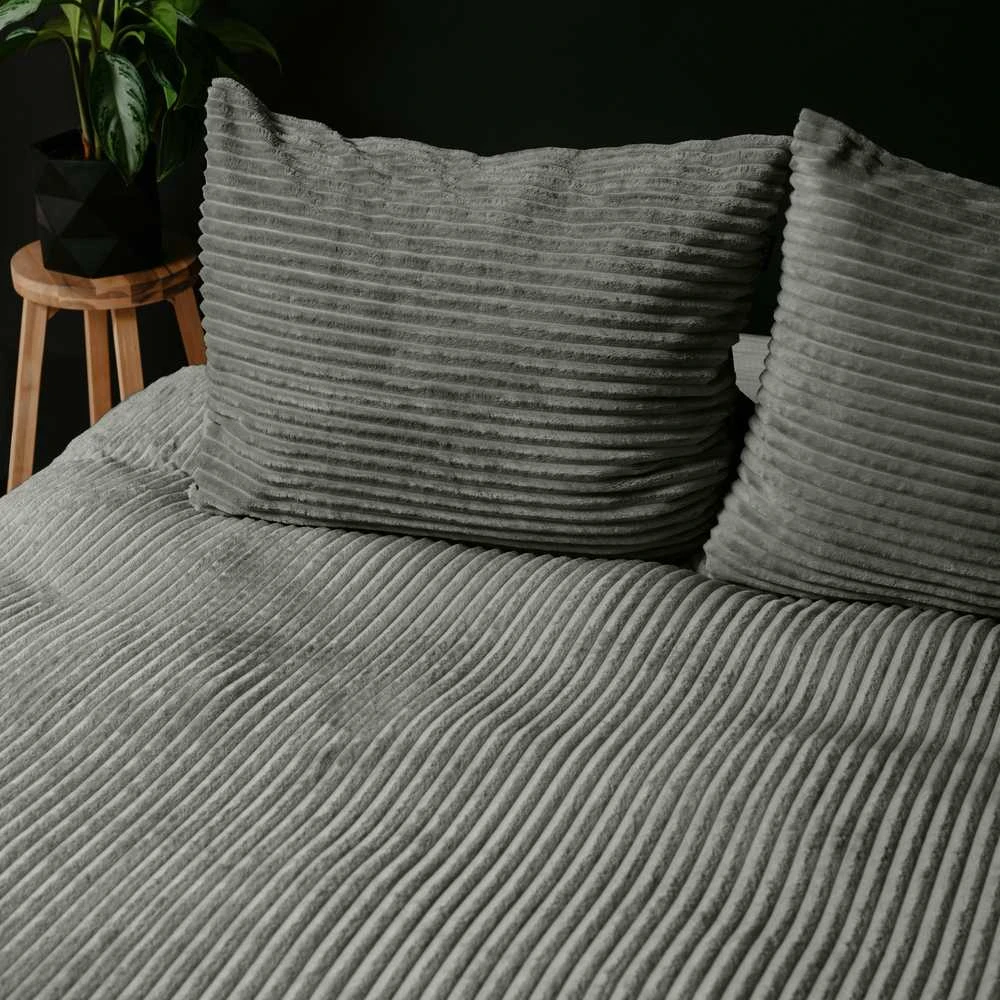 Patalynės komplektas Pliušinė patalynė Sleeptime Rib Teddy pilkos spalvos 200×220 cm, su 2 pagalvių užvalkalais