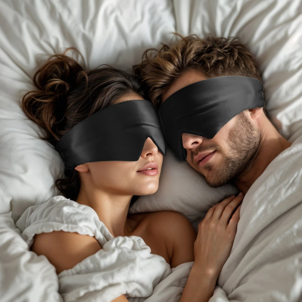 Šilkinė miego kaukė Sleeptime su sidabro jonais - Pilka