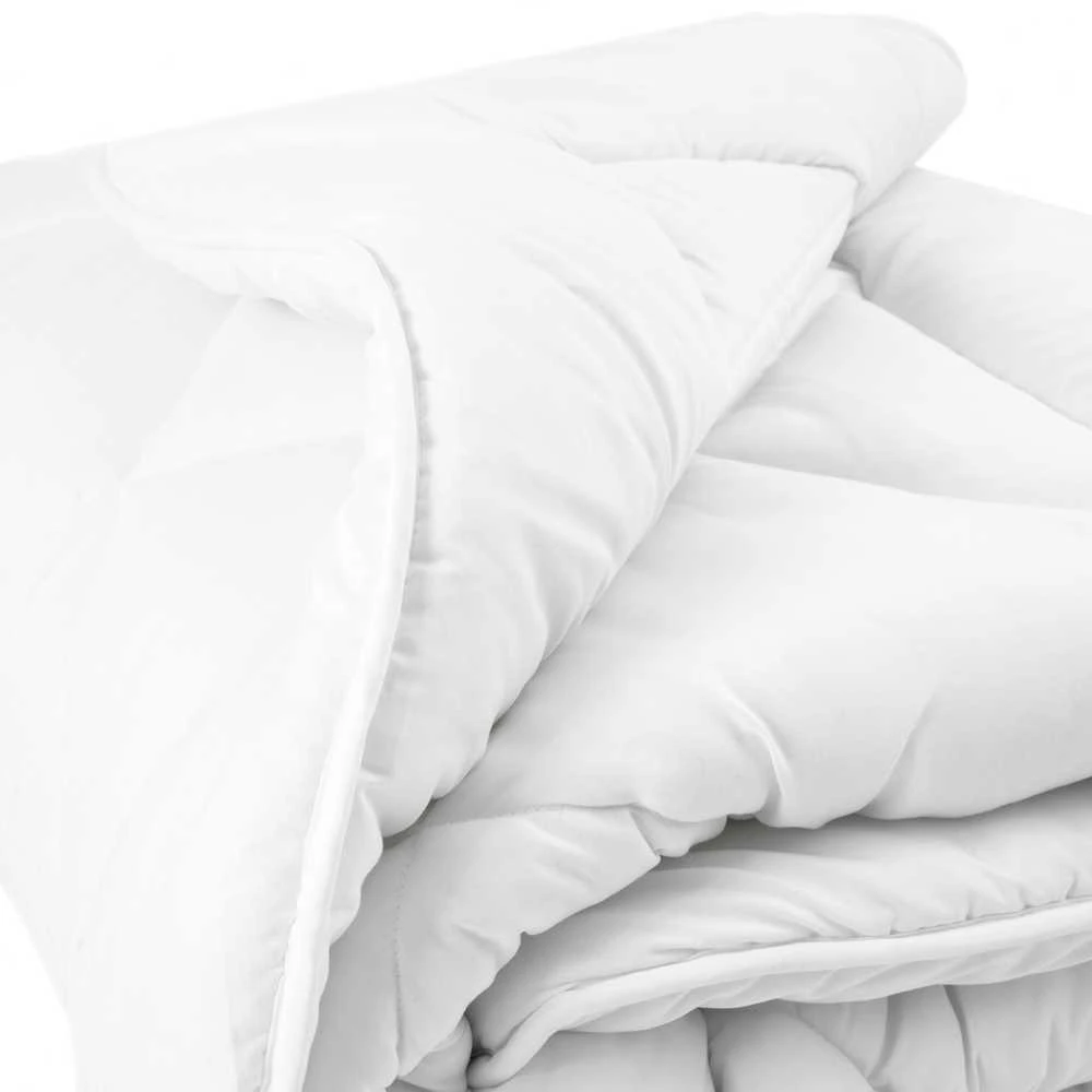 Patalynės komplektas Sleeptime Micro Touch visiems sezonams – antklodė + 2 pagalvės komplektas (240×200 cm + 2×60×70 cm)