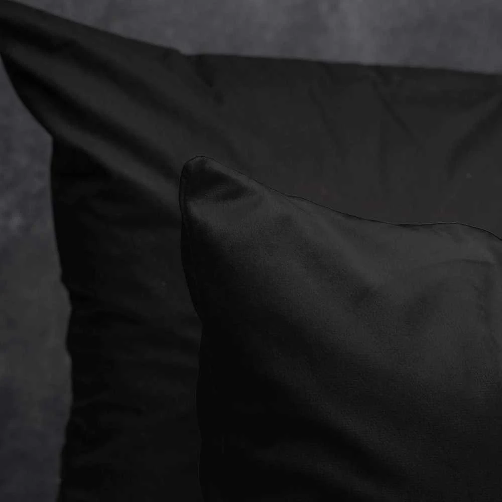 Patalynės komplektas Veliūrinė patalynė Sleeptime Velvet Uni juodos spalvos 200×220 cm, su 2 pagalvių užvalkalais