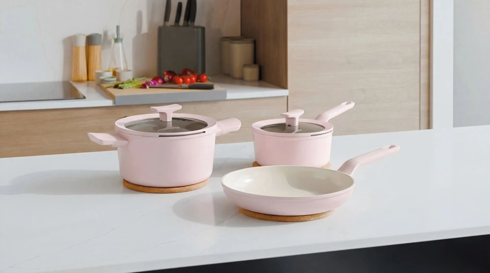 Berghoff Balance nepridegančių aliuminio indų rinkinys Rose, 5 vnt.