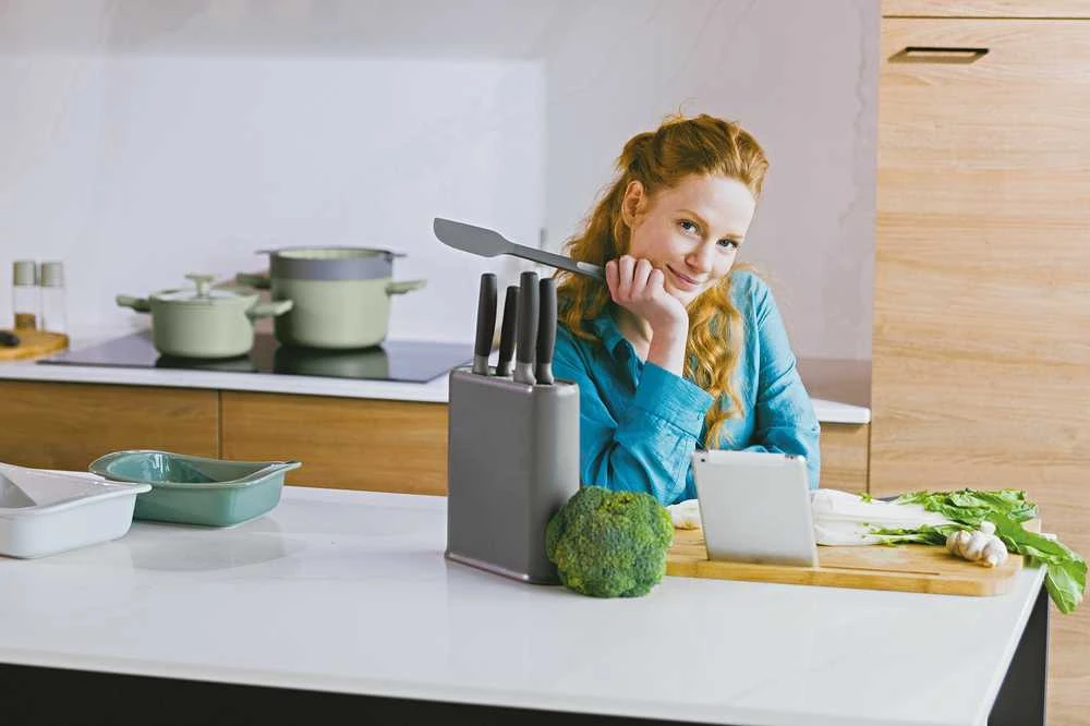 BergHOFF mentelė - Balance serijos silikoninė galvutė su perdirbto plastiko rankena, atspari karščiui iki 220°C