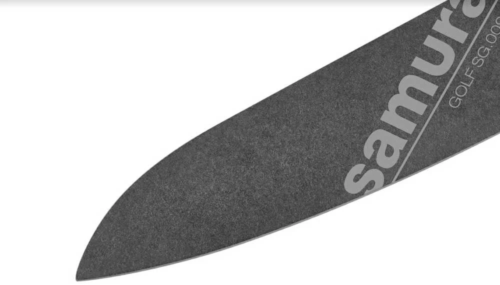Samura GOLF Stonewash Santoku 180 mm – AUS-8 58 HRC, juodas ergonom. rankena, universalus virtuvės peilis
