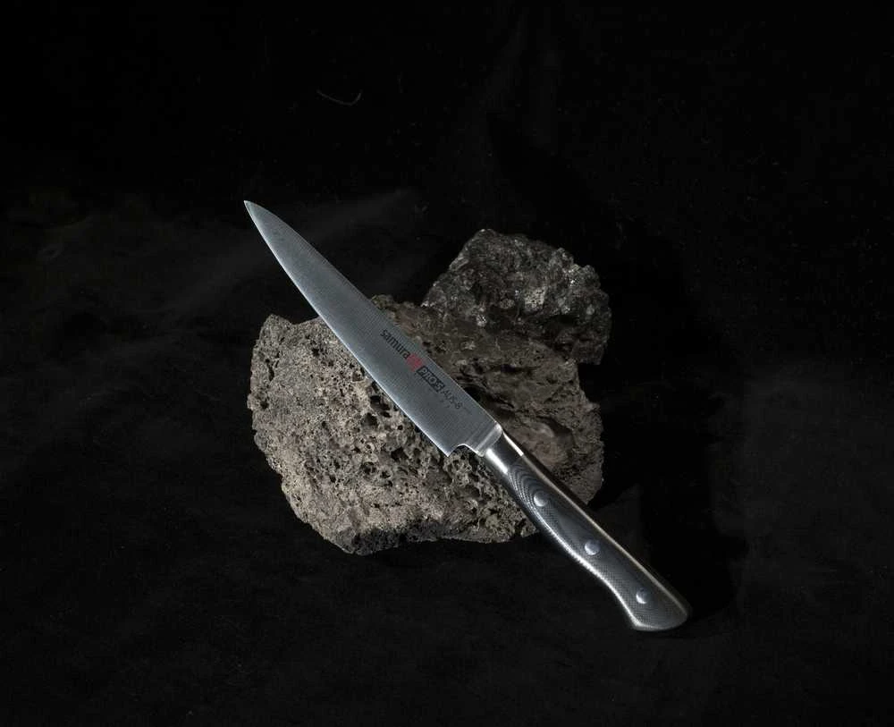 Samura SHADOW Universalus peilis su juoda nepridegančia danga 6,0"/150mm iš AUS 8 Japoniško plieno 59 HRC