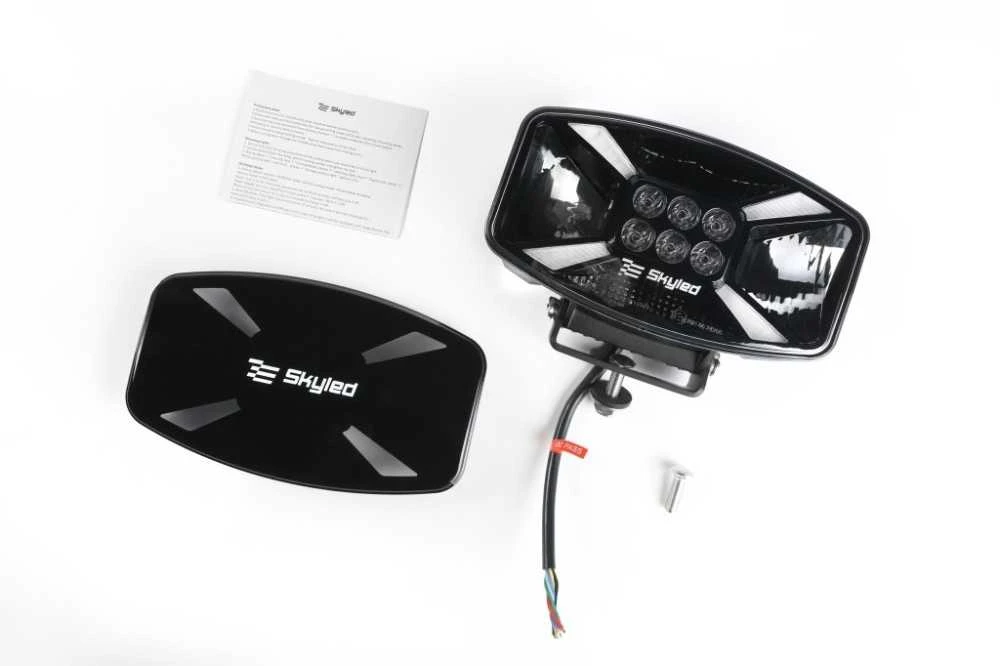 SKYLED JUMBO STELLA FLASH FULL LED tolimų šviesų LED su dangteliu