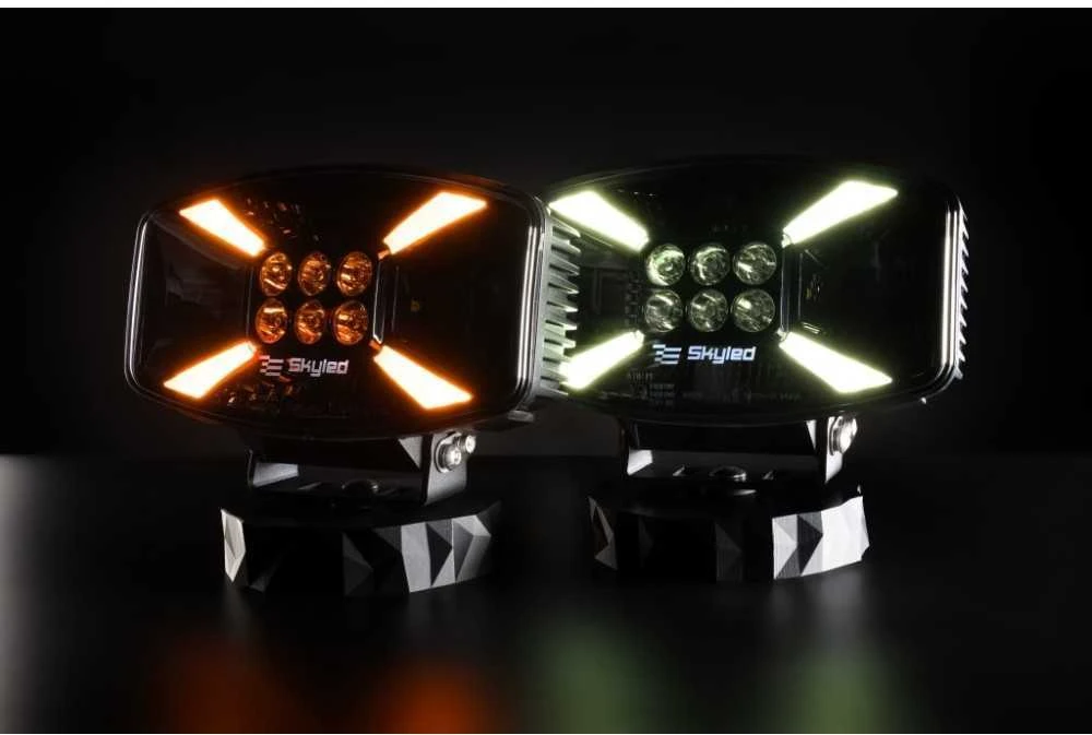 SKYLED JUMBO STELLA FLASH FULL LED tolimų šviesų LED su dangteliu