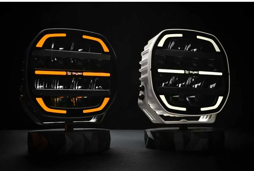 Tolimojo apšvietimo žibintas SKYLED Moai 7X Juodas FI171 (136W, balta ir oranžinė pozicija) R149/R148/R10 - juodas korpusas