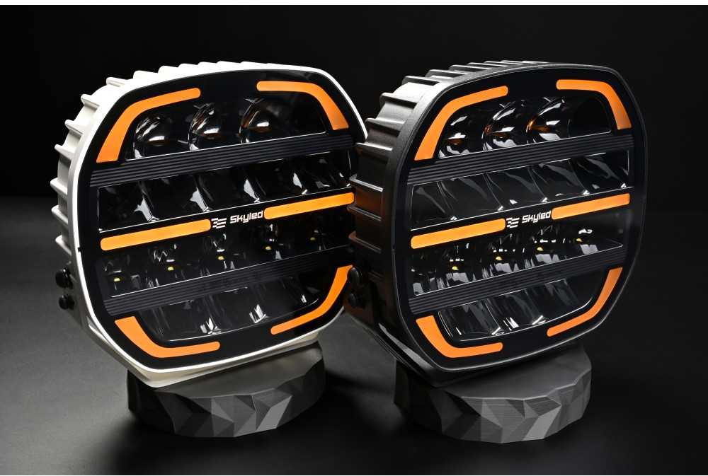 Tolimos šviesos žibintas SKYLED Moai 9X Juodas FI220 (162W balta ir oranžinė pozicija) R149/R148/R10 - juodas korpusas