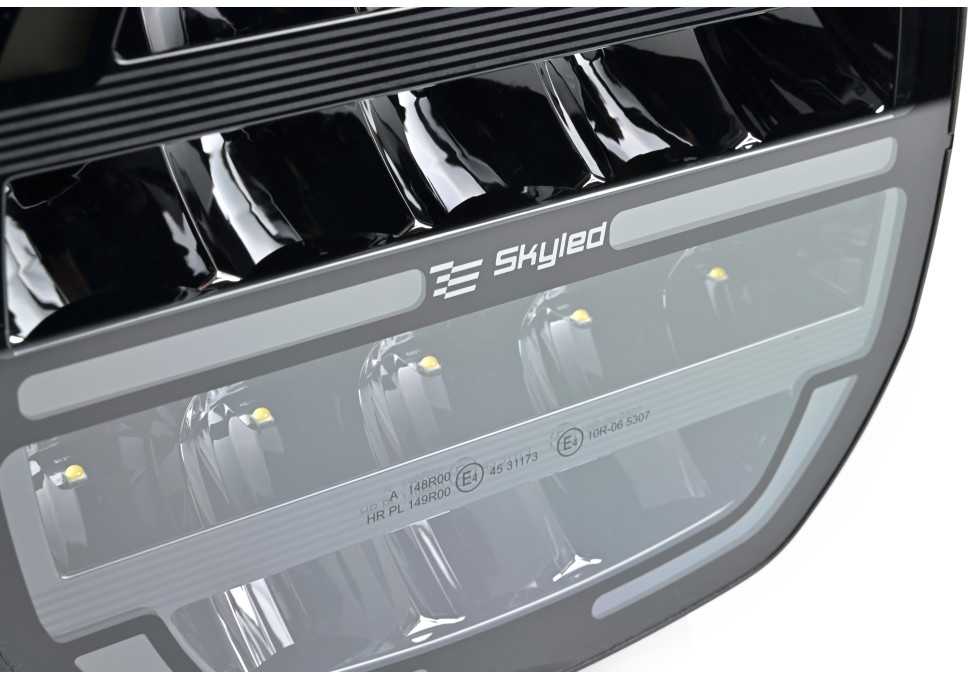 Tolimos šviesos žibintas SKYLED Moai 9X Juodas FI220 (162W balta ir oranžinė pozicija) R149/R148/R10 - juodas korpusas