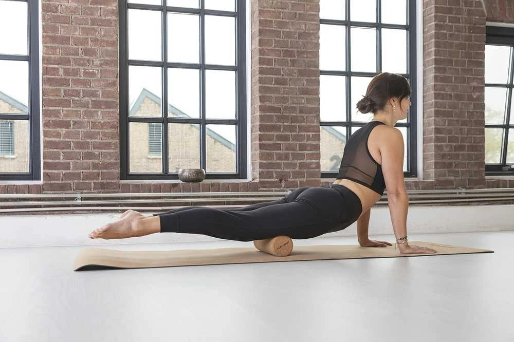 Masažinis volelis TUNTURI Cork Muscle Roller