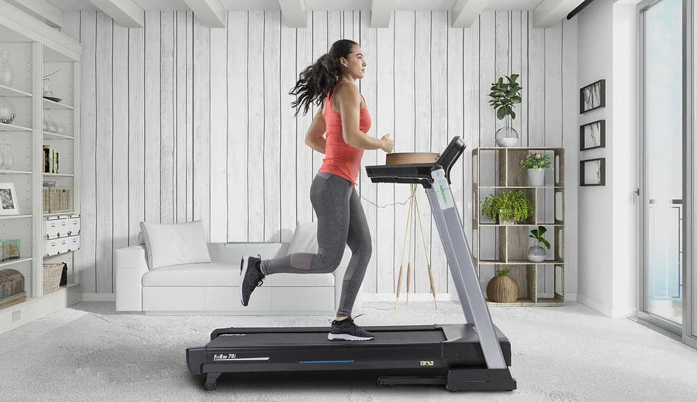 Bėgimo takelis TUNTURI FitRun 70i + App