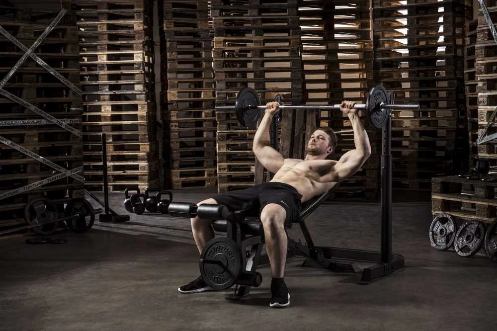 Multifunkcinis suoliukas TUNTURI Weight Bench WB50