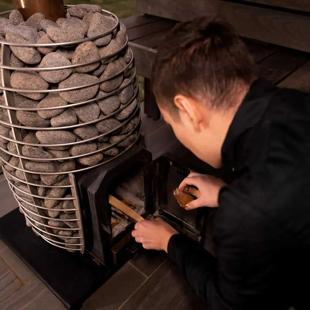 Malkinė pirties krosnelė – HUUM Hive Wood 13