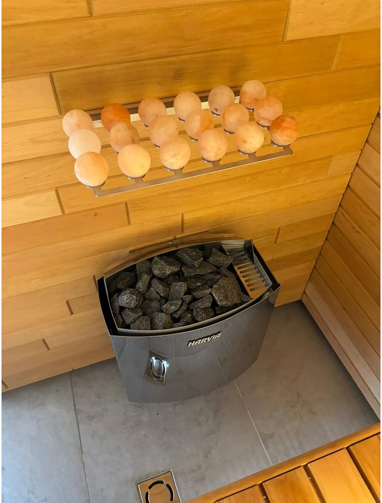 SAUFLEX druskos kamuoliukai pirčiai – 18 vnt. rinkinys su stovu