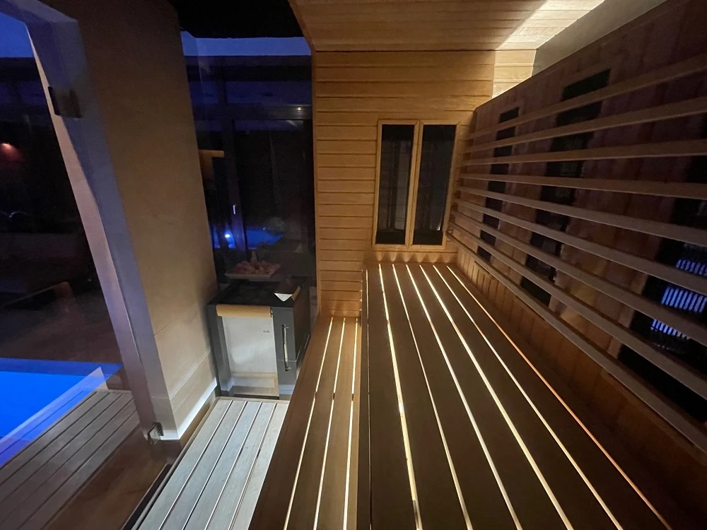 Sieninis šviestuvas SAUFLEX LED šviestuvas su valdymo įrenginiu, 100 W