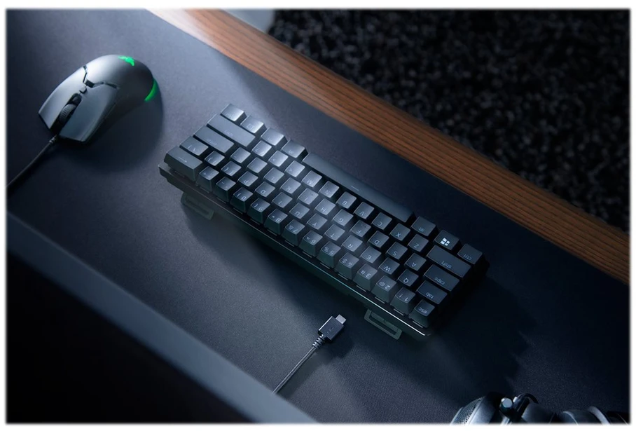 60% Mechaninė Žaidimų klaviatūra Razer Huntsman Mini, Violetinė Switch, Nordic išdėstymas