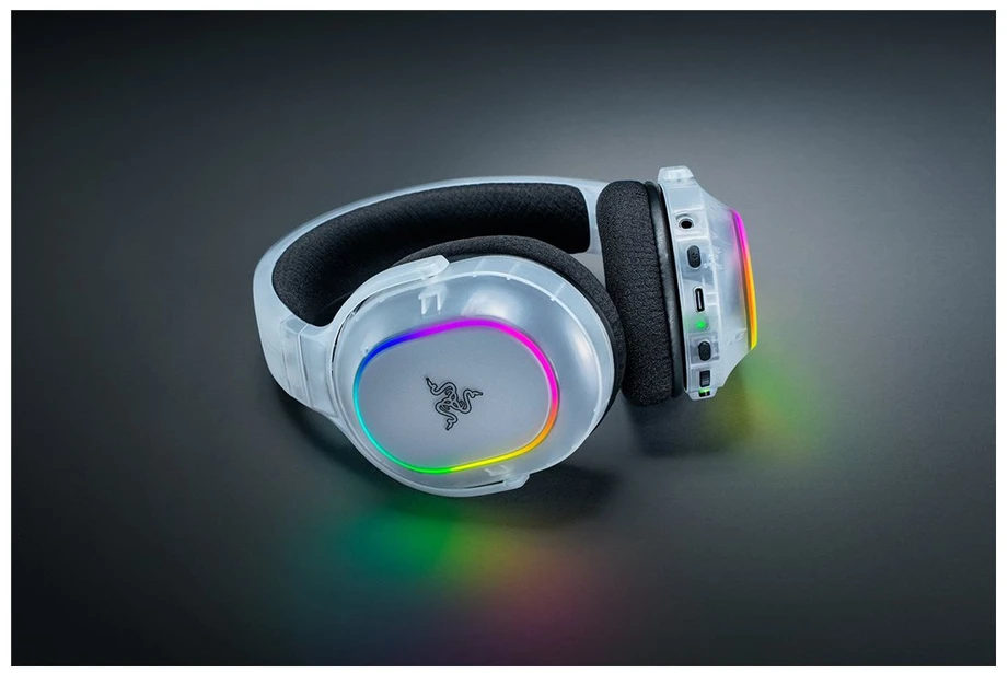 Razer Multi-Platform Ausinės Žaidimams | Barracuda X Chroma | Bluetooth | Over-Ear | Mikrofonas | Phantom Baltas Edition | Belaidės